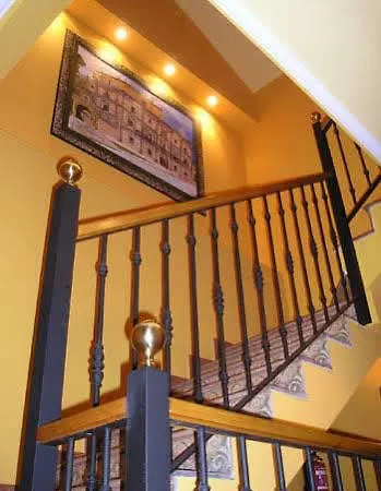 De 3*